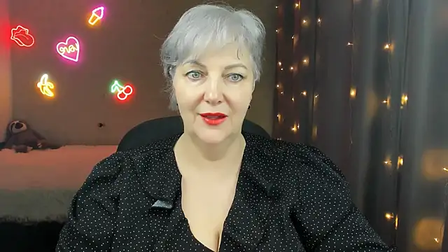 Mary-Leee online show from March 2026 05:03:01 AM