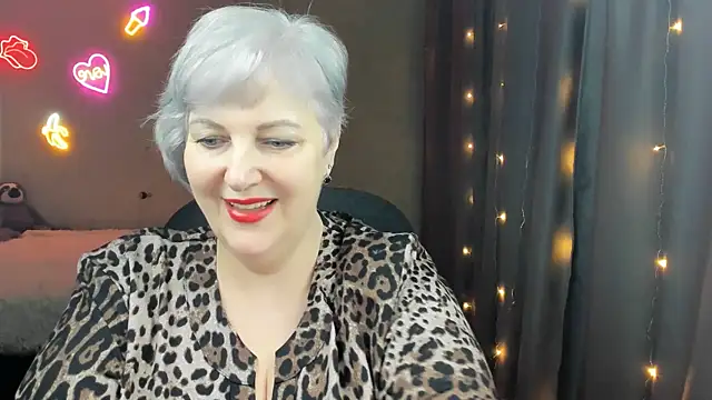 Mary-Leee online show from March 2026 06:17:01 AM