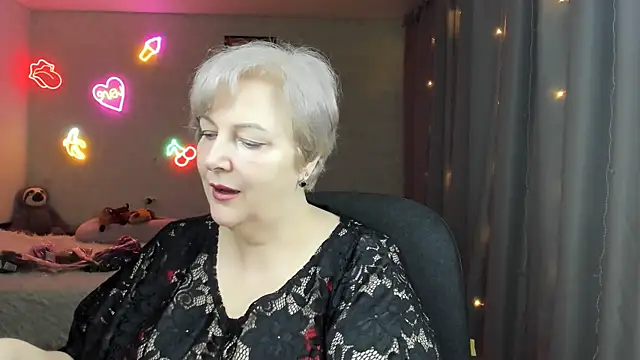Mary-Leee online show from April 2026 05:31:02 AM