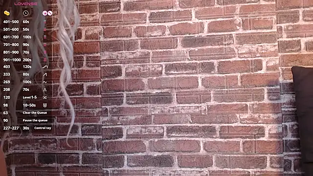 Marilyn Holmes online show from April 2026 08:33:01 PM