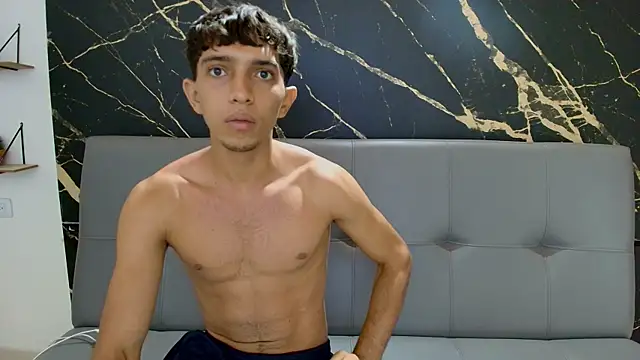 Snapshot of thiago_moreno chatting on February 2026 12:17:01 PM thiago moreno online show from February 2026 12:17:01 PM