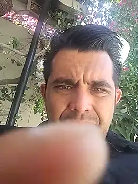 manuel4200 online show from April 2026 06:10:01 PM