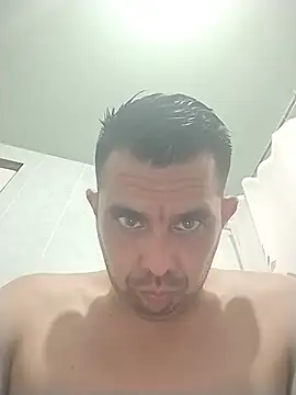 manuel4200 online show from June 2026 01:38:01 AM