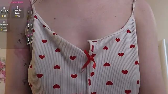 Jennin Hearl online show from April 2026 07:58:02 PM