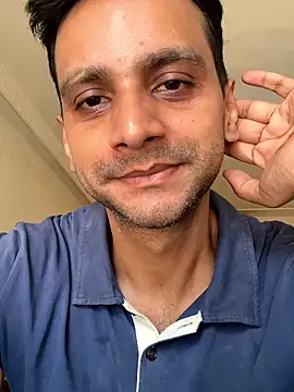online4u08 online show from April 2026 05:58:02 AM
