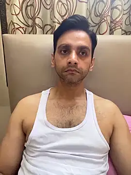 online4u08 online show from May 2026 09:12:02 PM