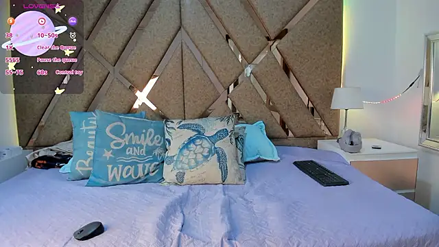 Tashi7 online show from March 2026 01:55:01 PM