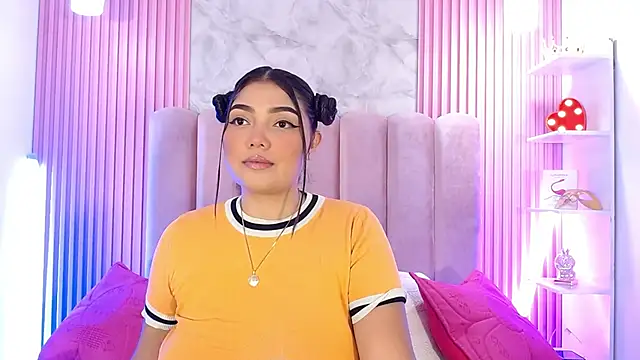 ArianaRougee online show from May 2026 10:40:02 AM