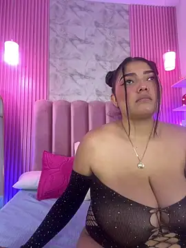 ArianaRougee online show from May 2026 11:18:01 AM