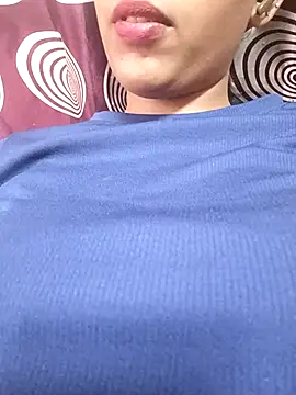 Sakshiverma online show from April 2026 08:06:01 AM