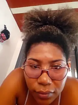 Snapshot of MarySweetieHot chatting on March 2026 05:42:02 PM MarySweetieHot online show from March 2026 05:42:02 PM