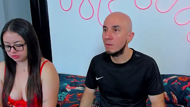 Snapshot of Cintya_n_Roger chatting on February 2026 01:22:01 PM Cintya n Roger online show from February 2026 01:22:01 PM