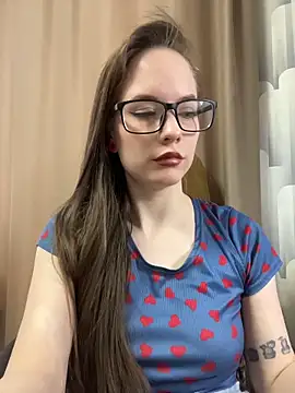 DivaAurumX online show from February 2026 11:33:01 AM