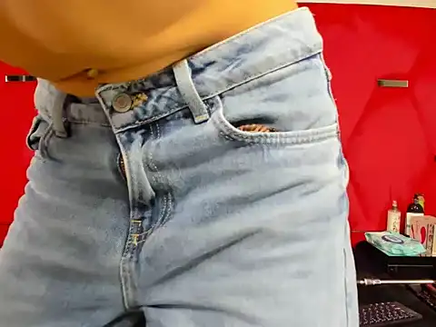 Alicee Grey online show from April 2026 02:45:02 PM