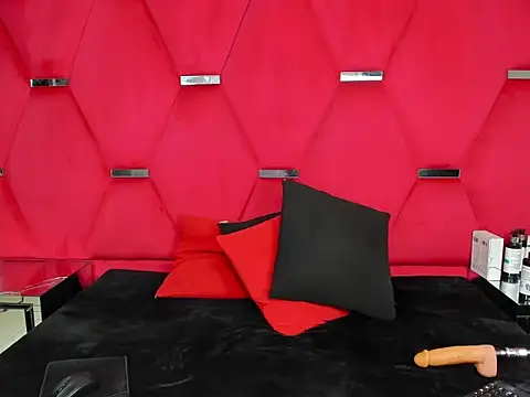 Alicee Grey online show from April 2026 02:01:01 PM