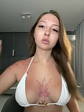 Snapshot of Bellesweett chatting on June 2026 01:38:01 PM Bellesweett online show from June 2026 01:38:01 PM