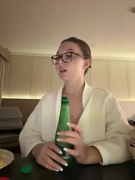 Bellesweett online show from February 2026 04:28:02 PM