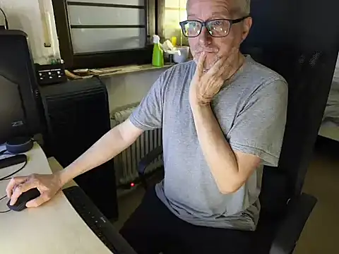 Snapshot of loenne1 chatting on February 2026 10:01:01 PM loenne1 online show from February 2026 10:01:01 PM