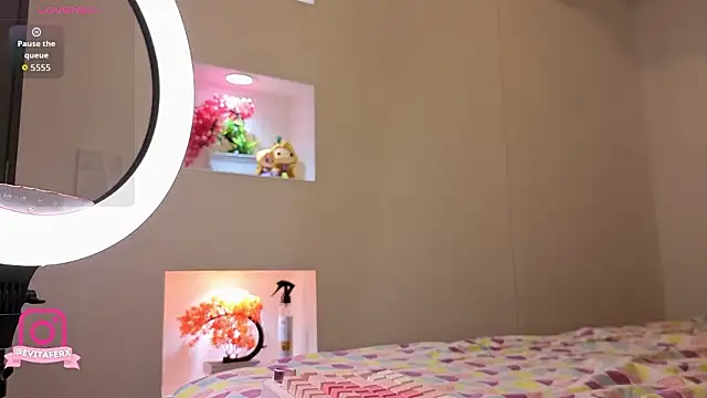 eva depp  online show from March 2026 10:32:01 AM