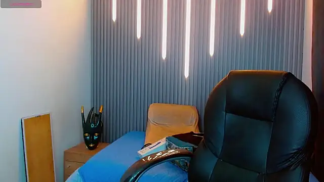 Julian Smith21 online show from March 2026 01:09:02 PM