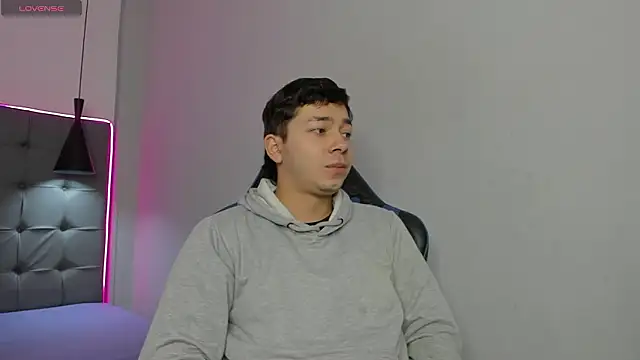 Julian Smith21 online show from March 2026 12:34:01 PM