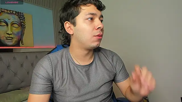 Julian Smith21 online show from March 2026 11:28:02 PM