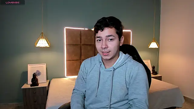 Julian Smith21 online show from March 2026 01:15:01 PM