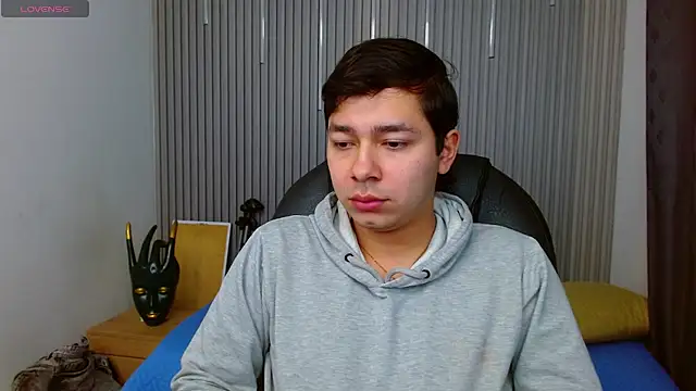 Snapshot of Julian_Smith21 chatting on April 2026 04:13:02 AM Julian Smith21 online show from April 2026 04:13:02 AM