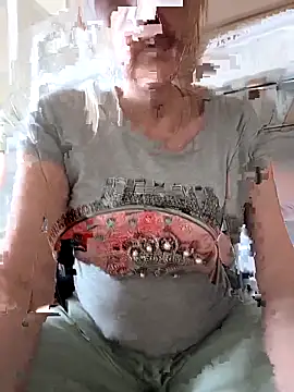 Snapshot of Heidiblueeyes chatting on May 2026 06:11:02 PM Heidiblueeyes online show from May 2026 06:11:02 PM
