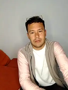 Ferrandiz23 online show from February 2026 02:28:02 PM