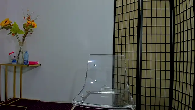 MiaNoirr online show from March 2026 08:43:01 PM