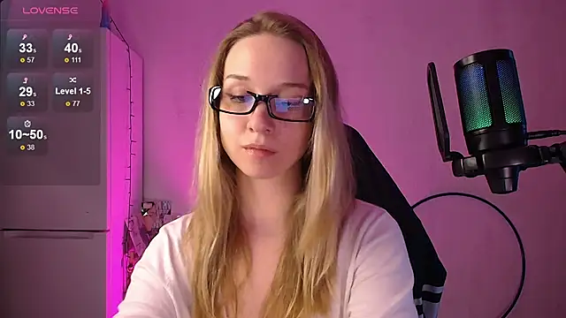 SatinSinner online show from March 2026 02:57:01 PM