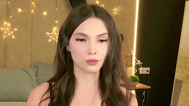 GIGI DAVS online show from April 2026 08:21:01 PM