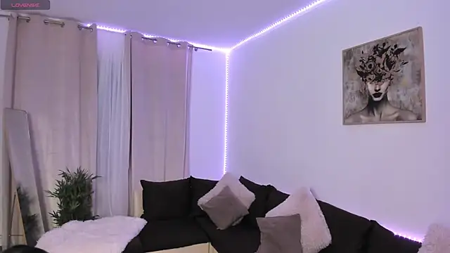 PureBlisss  online show from May 2026 07:09:02 PM
