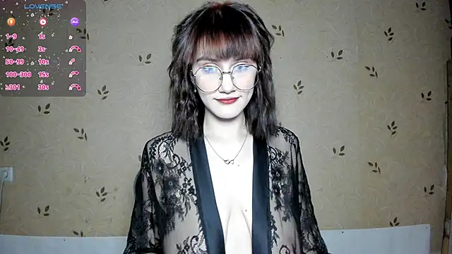 NicoleDaviss online show from May 2026 07:30:02 PM