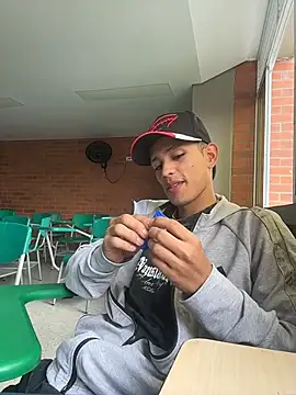 HarryGaze online show from April 2026 01:15:01 PM