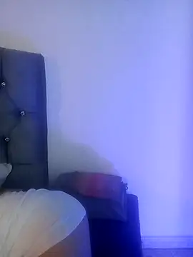 Little Sweett online show from February 2026 11:43:01 AM