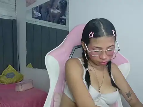 aidaprincess online show from March 2026 11:42:01 PM