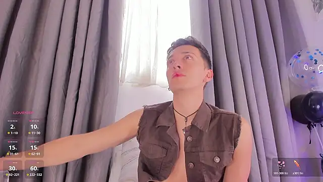 Snapshot of Thiago_Jones1 chatting on March 2026 02:35:02 PM Thiago Jones1 online show from March 2026 02:35:02 PM