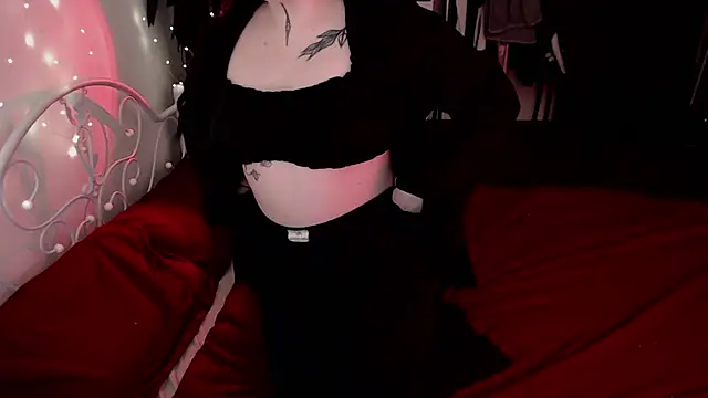 GothicKiraVex online show from April 2026 07:15:02 PM