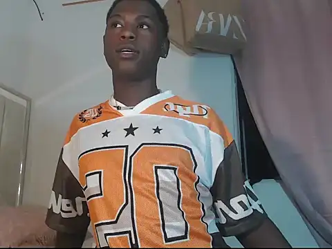 Snapshot of afodiita_Doll chatting on February 2026 01:41:01 AM afodiita Doll online show from February 2026 01:41:01 AM