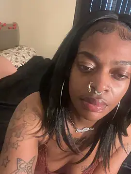 wavywavy12 online show from February 2026 07:36:01 PM