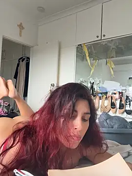 Snapshot of touchmybodybaby chatting on February 2026 11:48:01 PM touchmybodybaby online show from February 2026 11:48:01 PM