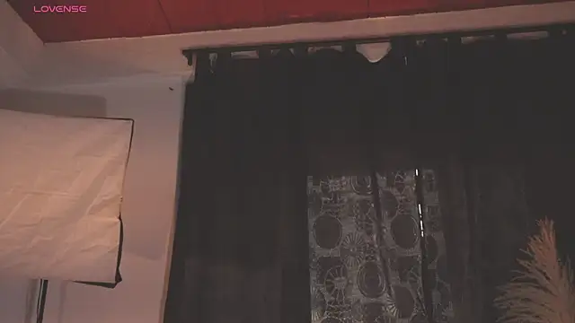   lya  online show from May 2026 08:19:01 PM