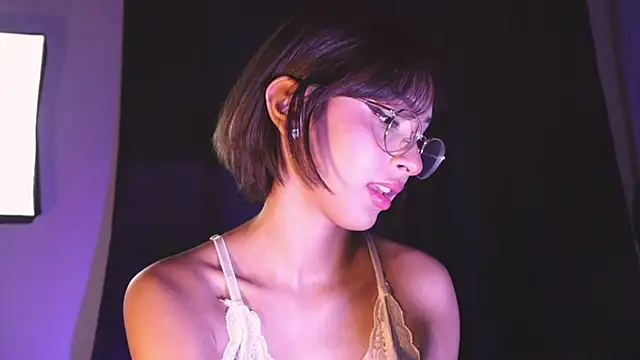   lya  online show from May 2026 03:36:02 AM