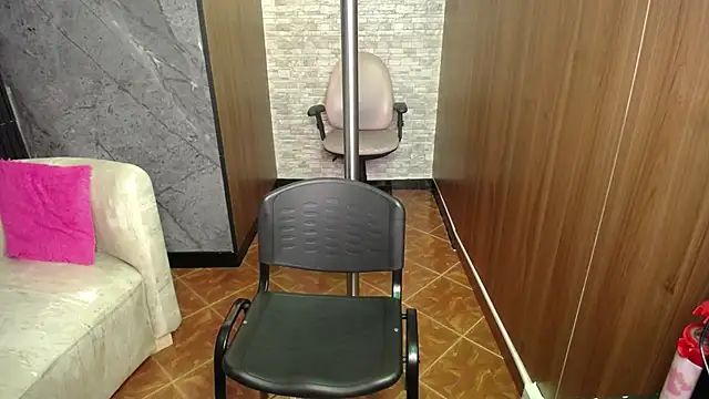 Aura cute  online show from March 2026 03:46:01 AM