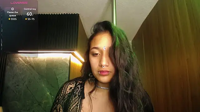 Aura cute  online show from April 2026 03:19:01 AM