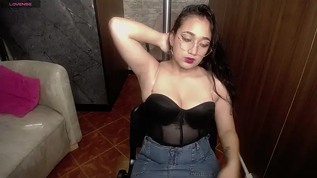 Aura cute  online show from March 2026 03:47:02 AM