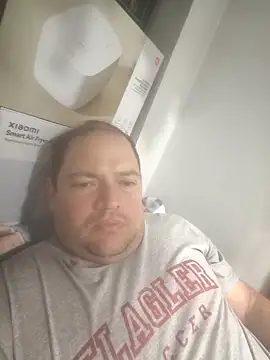 elcaste69 online show from April 2026 10:51:02 PM