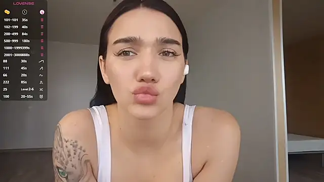 GilberteBauch online show from April 2026 09:15:01 PM